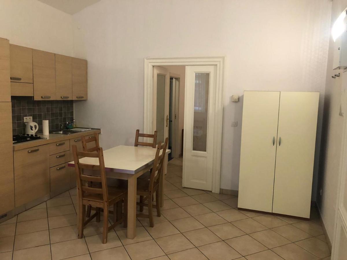 Residence La Familia Praha Bagian luar foto